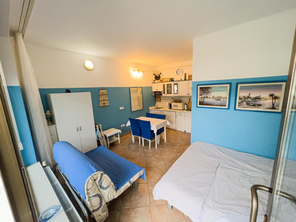 Apartma Ivy Анкаран Екстериор снимка